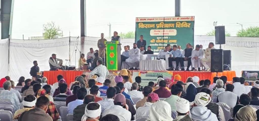 विधायक योगेंद्र राणा ने असंध अनाज मंडी में किए 48 ट्रैक्टर वितरित
